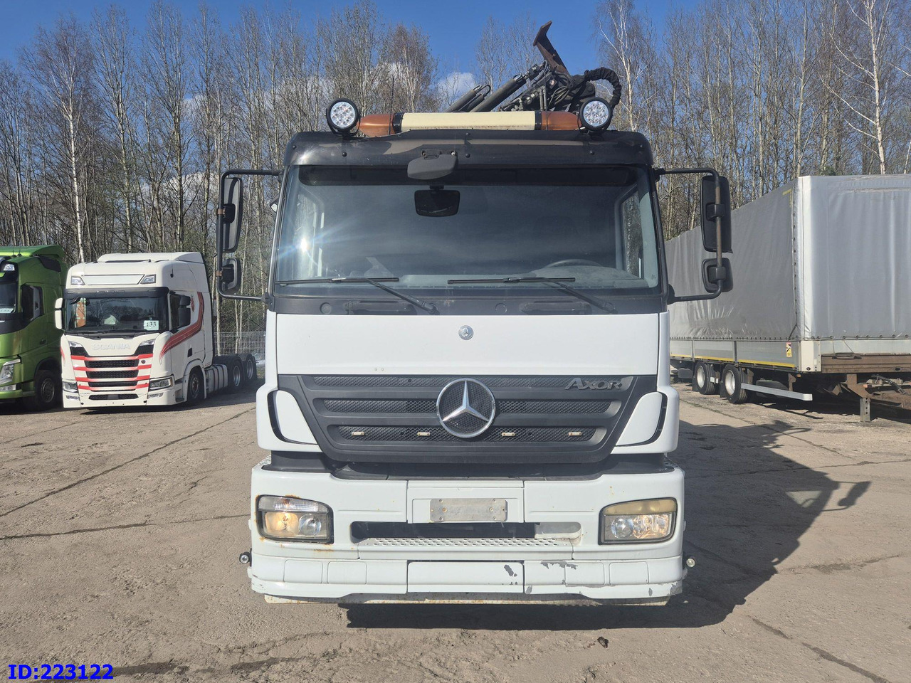 MERCEDES-BENZ Axor 2533 6x2 + Atlas 332.3E Crane - Самосвал: фото 2 MERCEDES-BENZ Axor 2533 6x2 + Atlas 332.3E Crane - Самосвал: фото 2