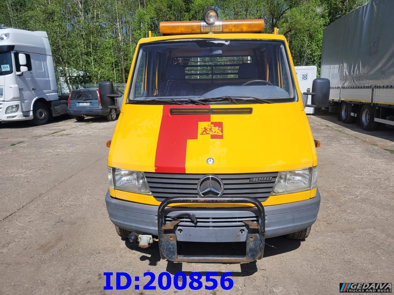 MERCEDES-BENZ Sprinter 408D - 5 Seater - Грузовик бортовой/ Платформа: фото 2 MERCEDES-BENZ Sprinter 408D - 5 Seater - Грузовик бортовой/ Платформа: фото 2