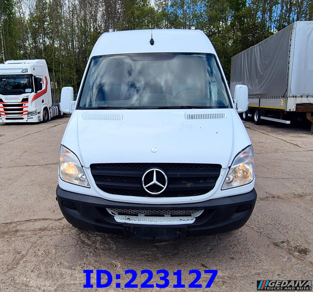 MERCEDES-BENZ Sprinter 518 - VIP -19 Seater - Туристический автобус: фото 2 MERCEDES-BENZ Sprinter 518 - VIP -19 Seater - Туристический автобус: фото 2