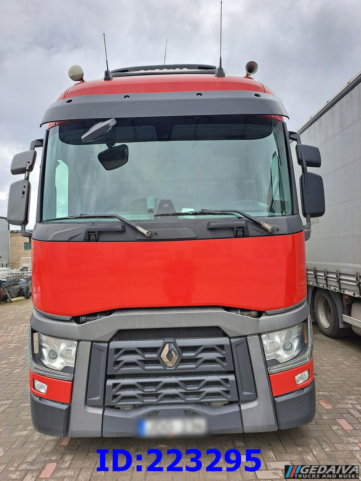 RENAULT T 6x2 Euro 6 Refrigerated + Carrier Supra - Рефрижератор: фото 2 RENAULT T 6x2 Euro 6 Refrigerated + Carrier Supra - Рефрижератор: фото 2