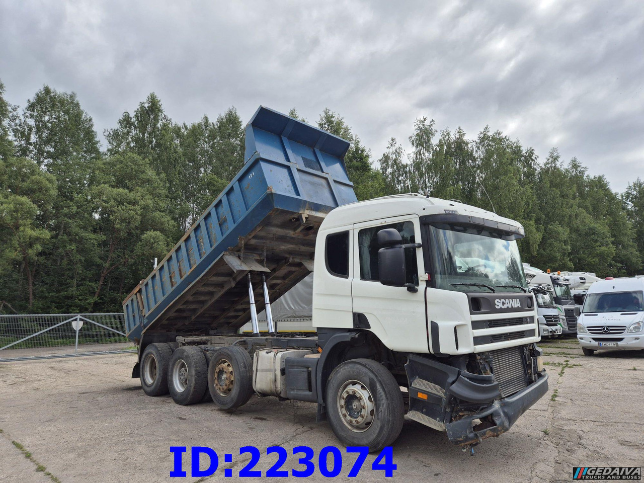 SCANIA 124 8x2 - Manual - Full steel - Самосвал: фото 4 SCANIA 124 8x2 - Manual - Full steel - Самосвал: фото 4