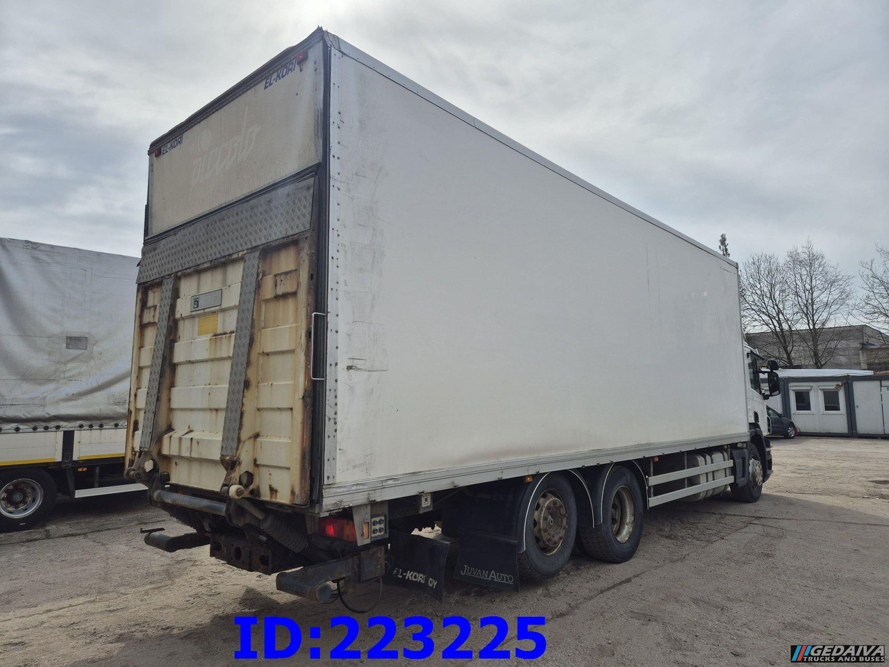 SCANIA P380 6x2 Open side box - Грузовик с закрытым кузовом: фото 5 SCANIA P380 6x2 Open side box - Грузовик с закрытым кузовом: фото 5
