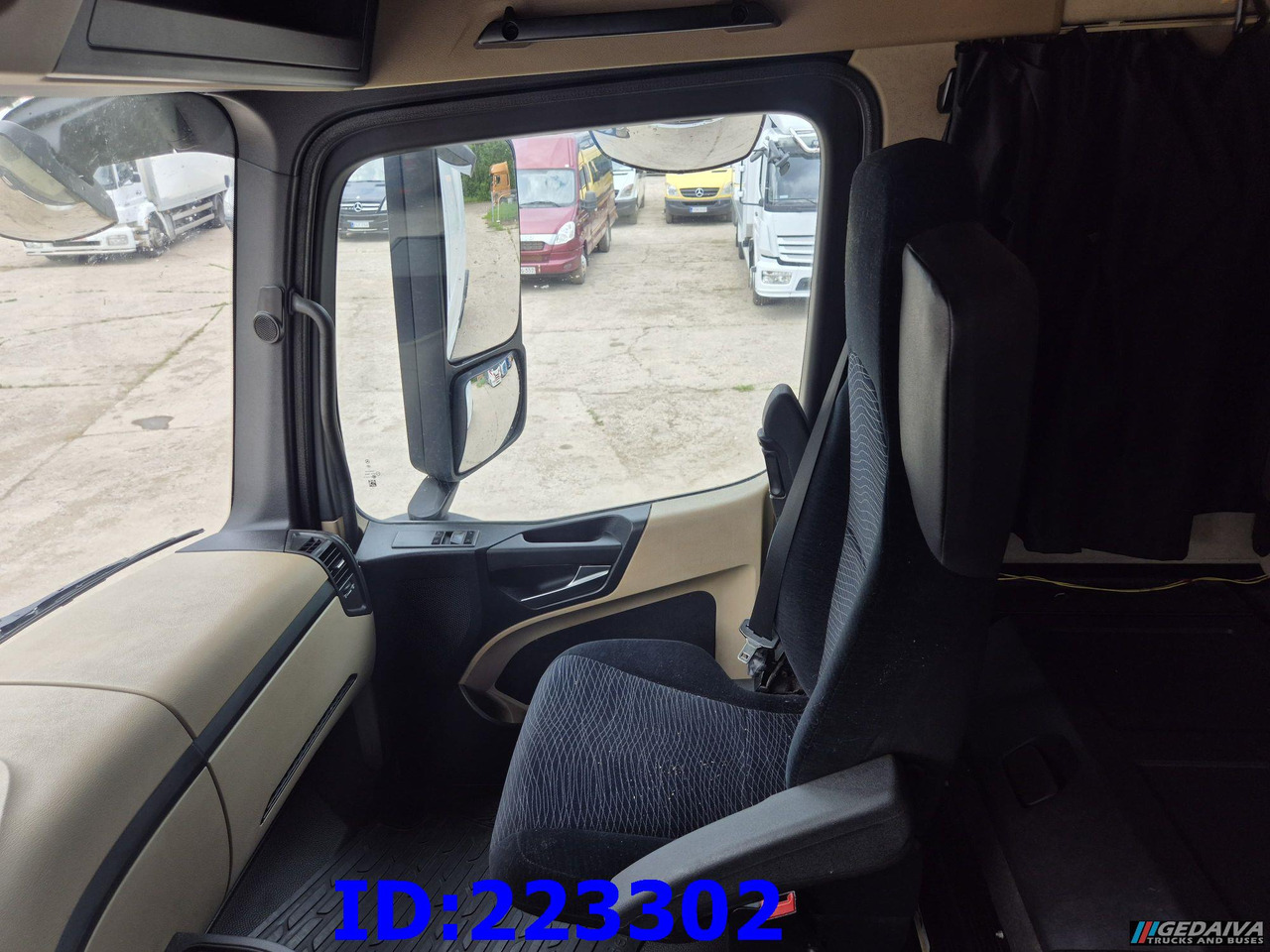 Тягач MERCEDES-BENZ Actros 2551 6x2: фото 20