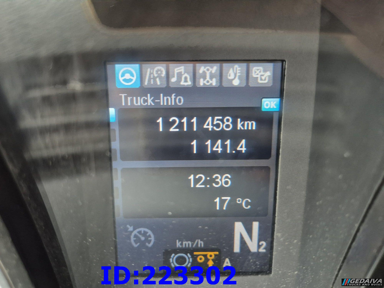 Тягач MERCEDES-BENZ Actros 2551 6x2: фото 13