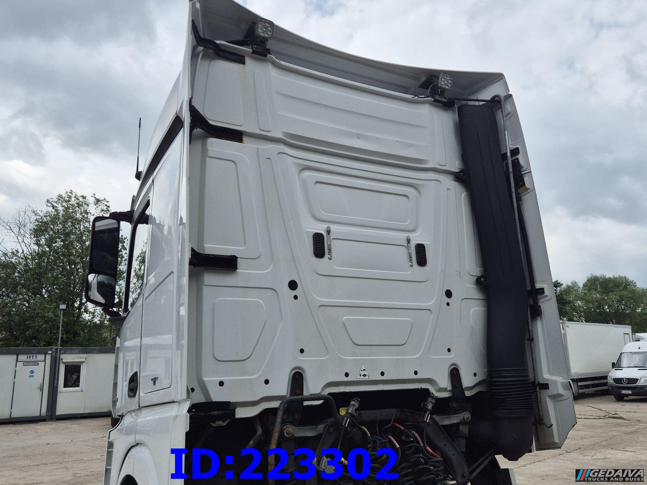 Тягач MERCEDES-BENZ Actros 2551 6x2: фото 8