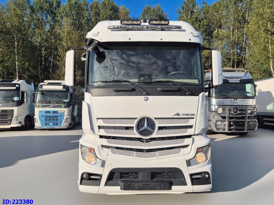 MERCEDES-BENZ Actros 2551 6x2 -Steering axle - Euro6 - Тягач: фото 2 MERCEDES-BENZ Actros 2551 6x2 -Steering axle - Euro6 - Тягач: фото 2