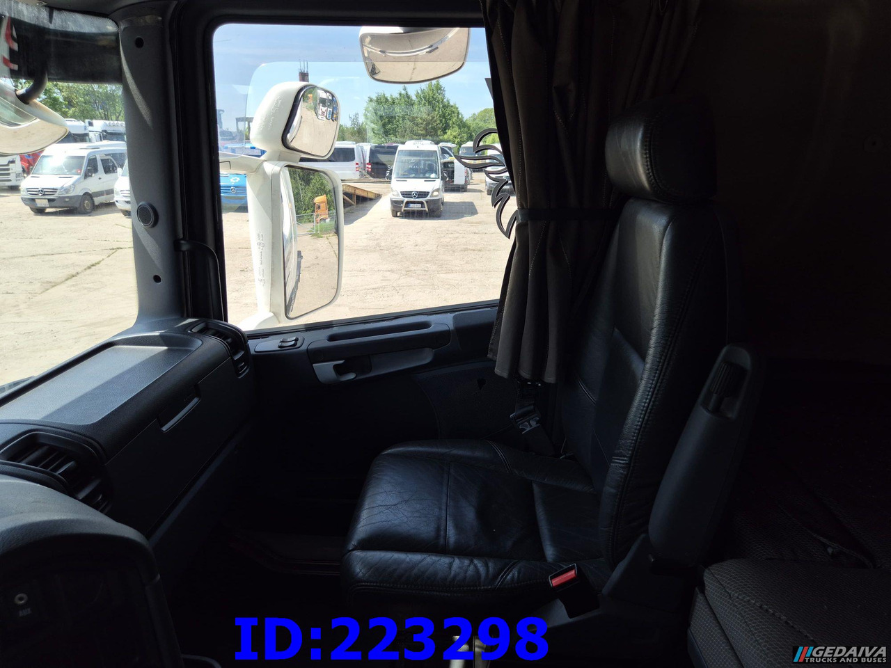 Тягач SCANIA R560 V8 Retarder 6x2: фото 18
