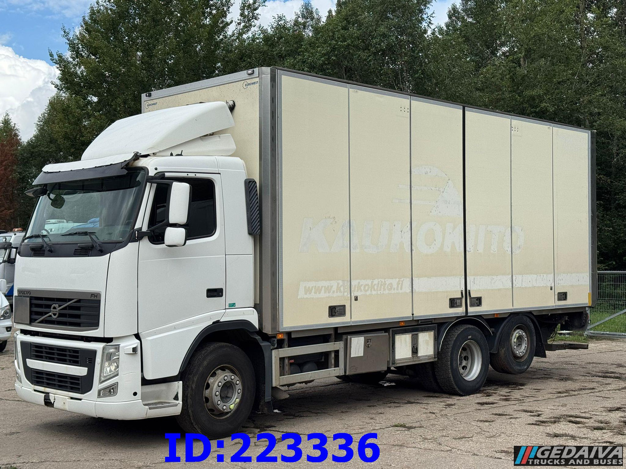 VOLVO FH13 460HP 6x2 OPEN SIDE BOX - Грузовик с закрытым кузовом: фото 1 VOLVO FH13 460HP 6x2 OPEN SIDE BOX - Грузовик с закрытым кузовом: фото 1