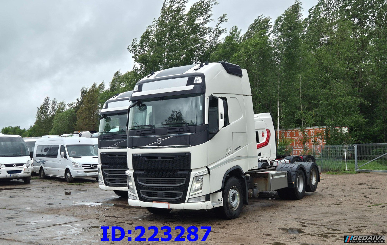 VOLVO FH13 540HP - 10 tyre (2pcs. available) - Грузовик-шасси: фото 4 VOLVO FH13 540HP - 10 tyre (2pcs. available) - Грузовик-шасси: фото 4