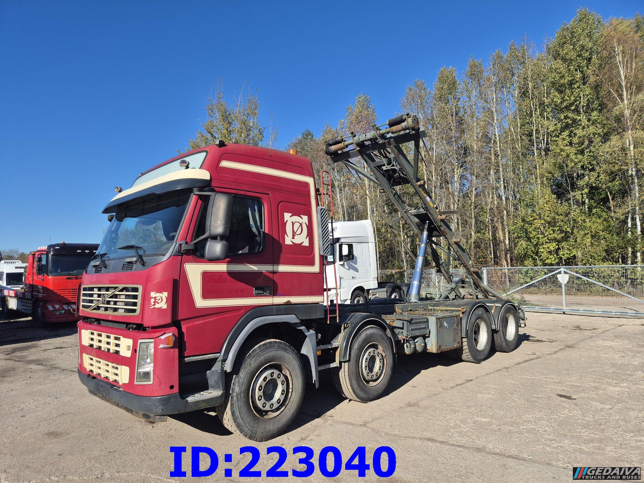 VOLVO FM12 420HP 8x2 - Тросовый мультилифт: фото 1 VOLVO FM12 420HP 8x2 - Тросовый мультилифт: фото 1