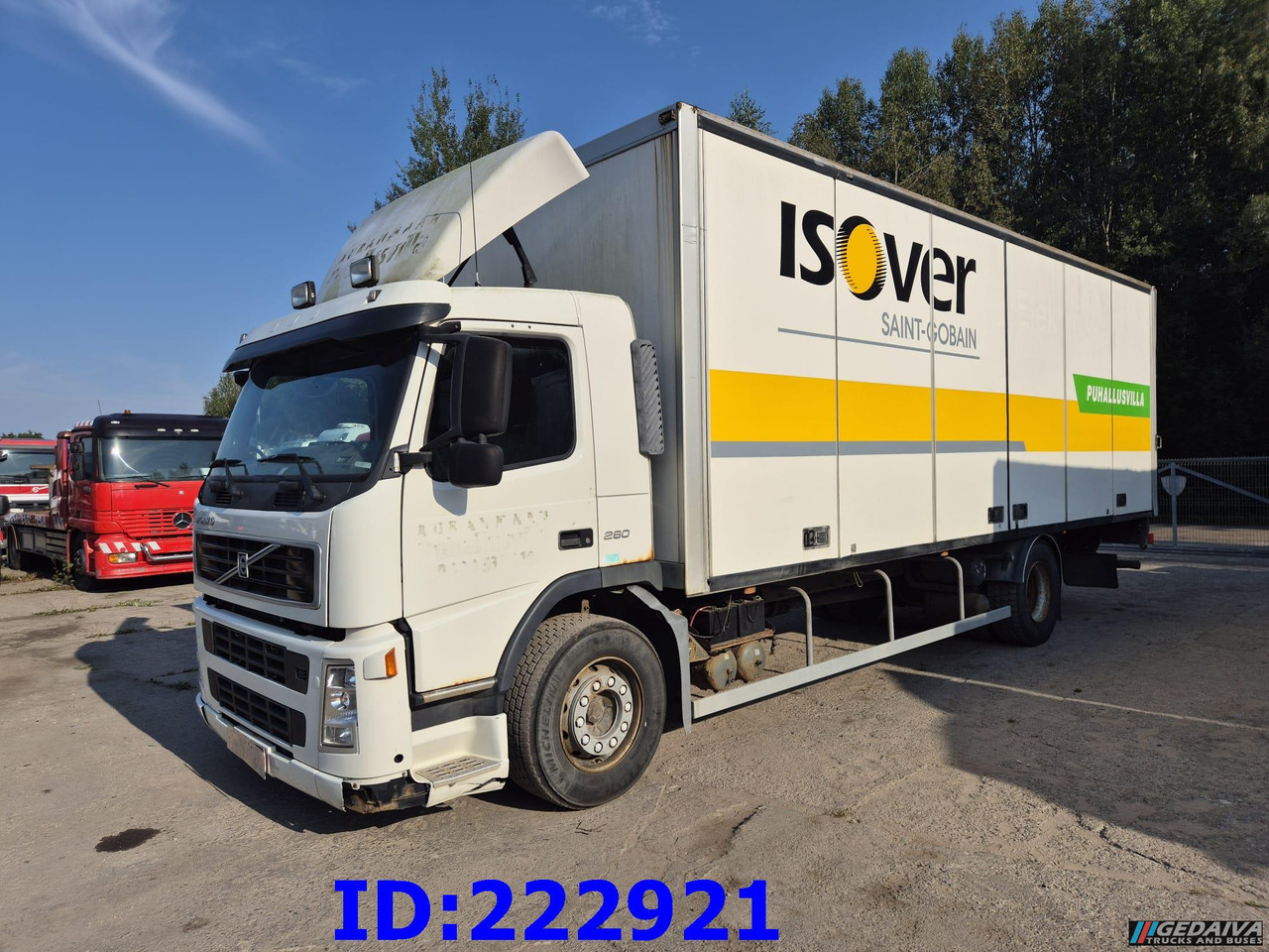 VOLVO FM9 260HP - Грузовик с закрытым кузовом: фото 1 VOLVO FM9 260HP - Грузовик с закрытым кузовом: фото 1
