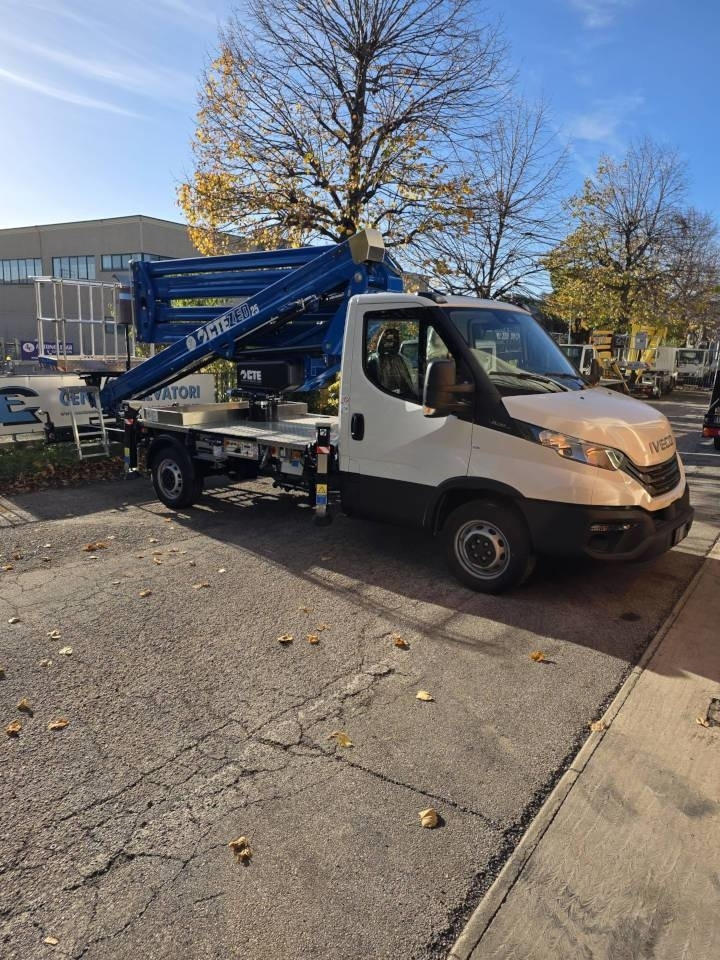 CTE ZED 25 - Грузовик с подъемником: фото 3 CTE ZED 25 - Грузовик с подъемником: фото 3