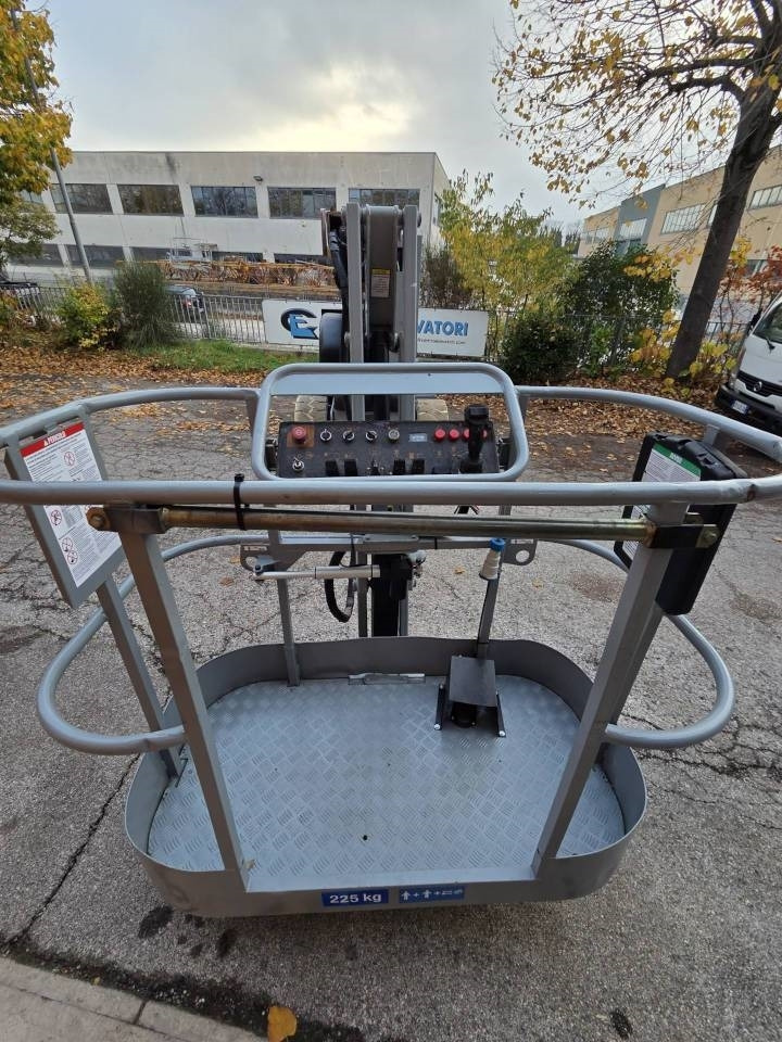 Niftylift HR 15 HDE - Коленчатый подъемник: фото 2 Niftylift HR 15 HDE - Коленчатый подъемник: фото 2