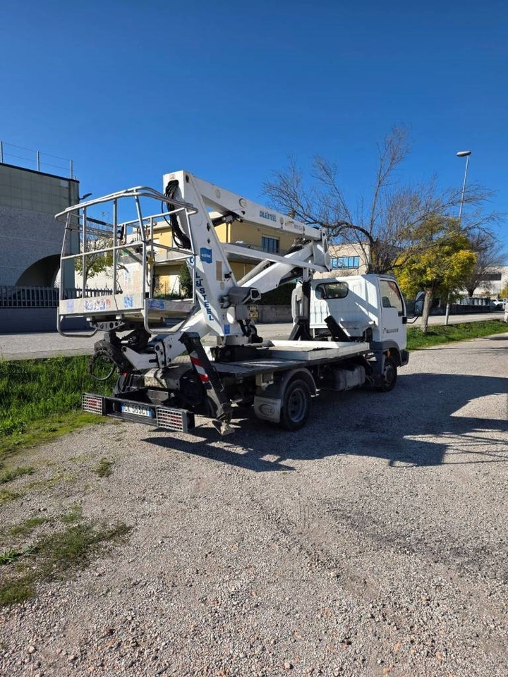 Oil & Steel Snake 19.11 City - Грузовик с подъемником: фото 2 Oil & Steel Snake 19.11 City - Грузовик с подъемником: фото 2