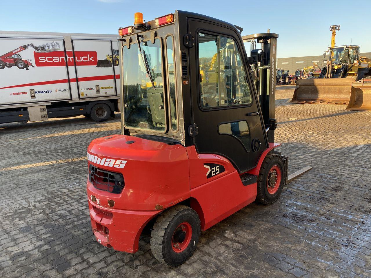Conmas 2500kg - Дизельный погрузчик: фото 4 Conmas 2500kg - Дизельный погрузчик: фото 4