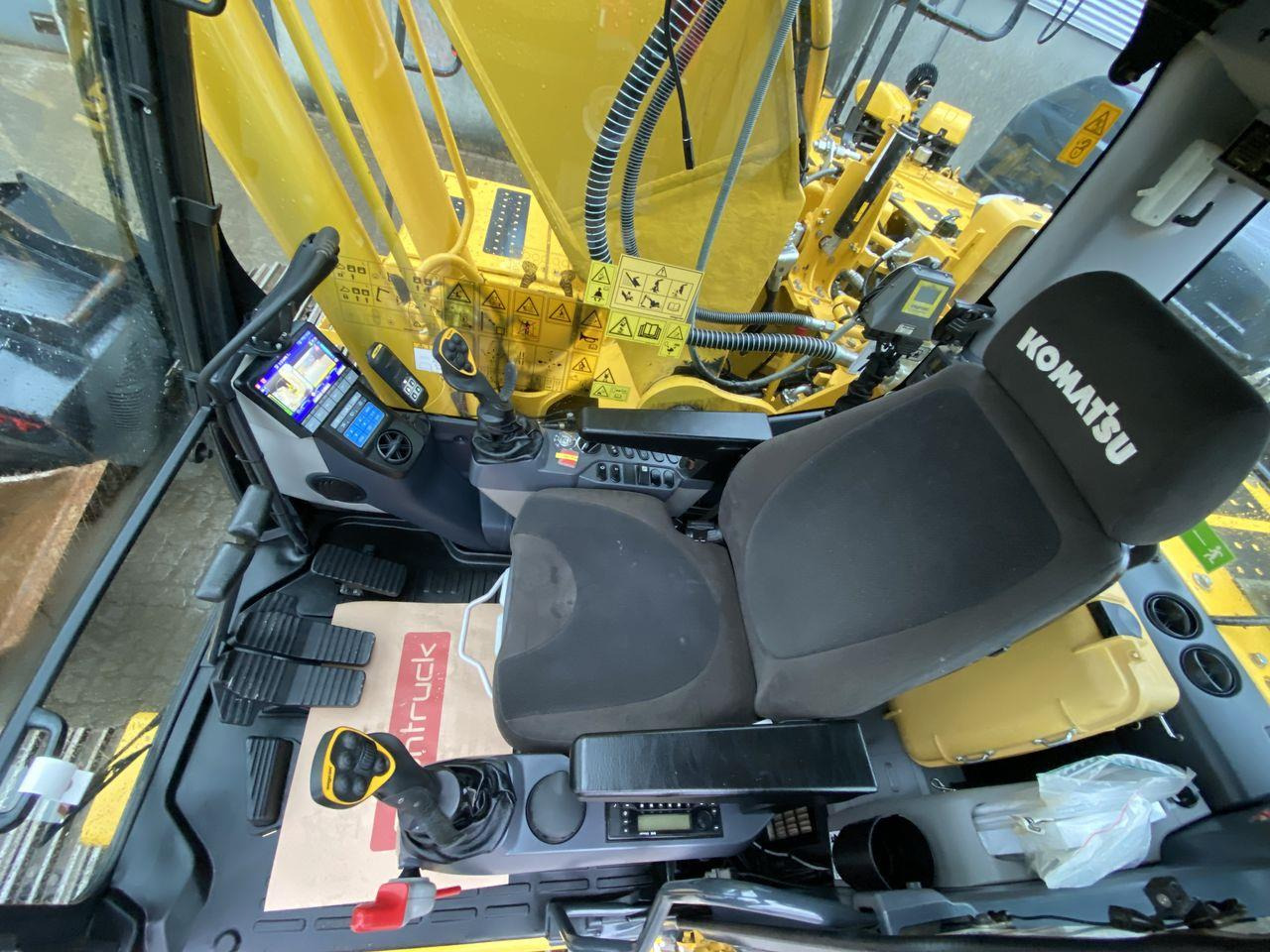Komatsu PC240LC-11EO - Гусеничный экскаватор: фото 3 Komatsu PC240LC-11EO - Гусеничный экскаватор: фото 3