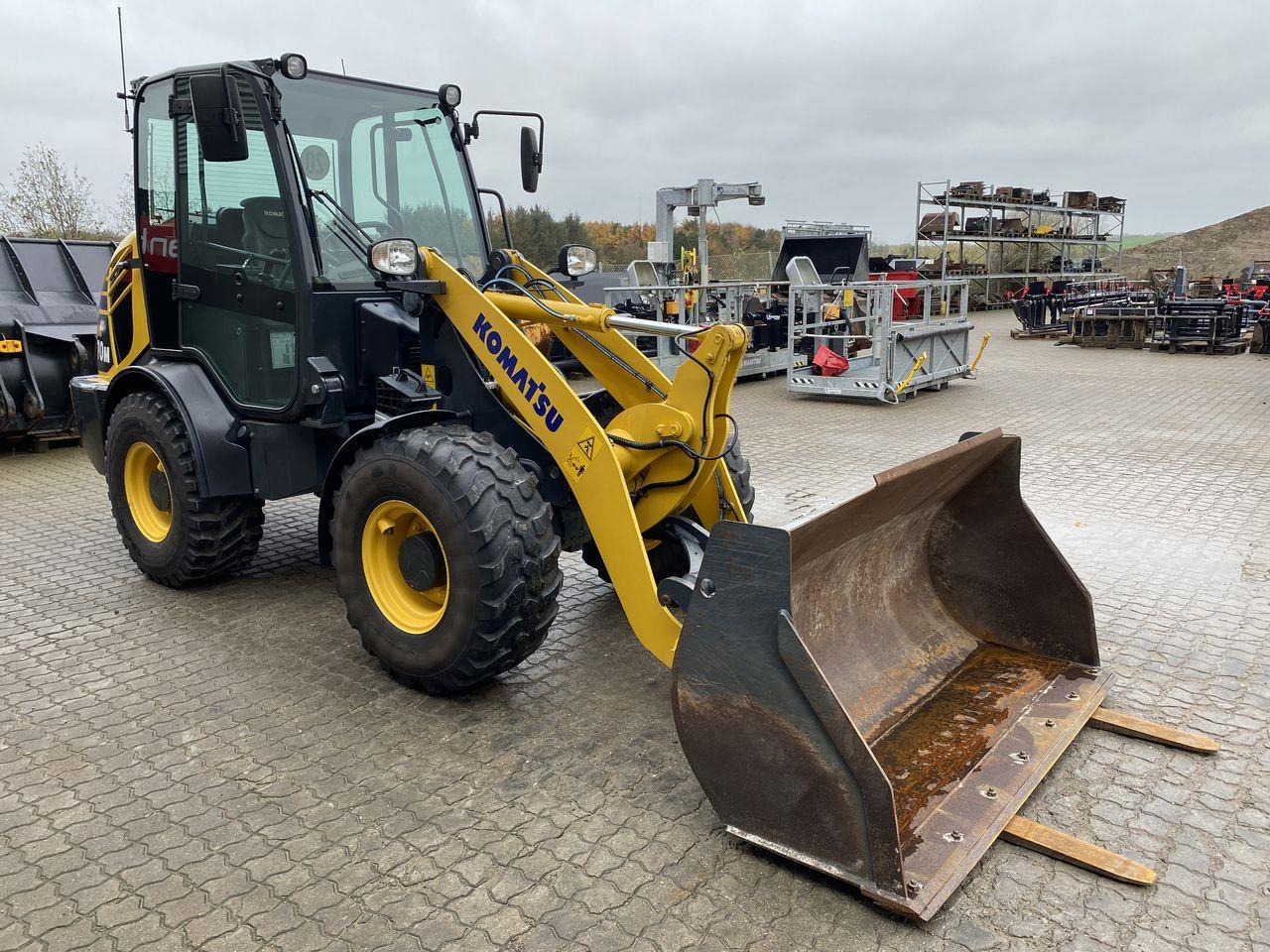 Komatsu WA70M-8EO - Компактный фронтальный погрузчик: фото 5 Komatsu WA70M-8EO - Компактный фронтальный погрузчик: фото 5