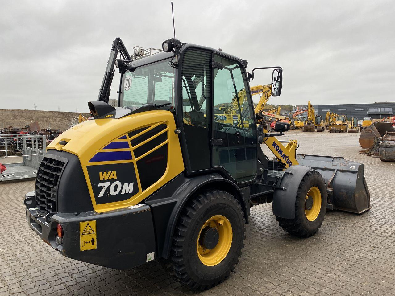 Komatsu WA70M-8EO - Компактный фронтальный погрузчик: фото 4 Komatsu WA70M-8EO - Компактный фронтальный погрузчик: фото 4