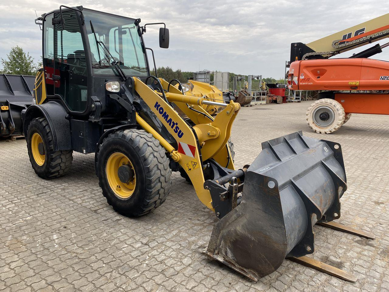 Komatsu WA80M-8EO - Компактный фронтальный погрузчик: фото 5 Komatsu WA80M-8EO - Компактный фронтальный погрузчик: фото 5