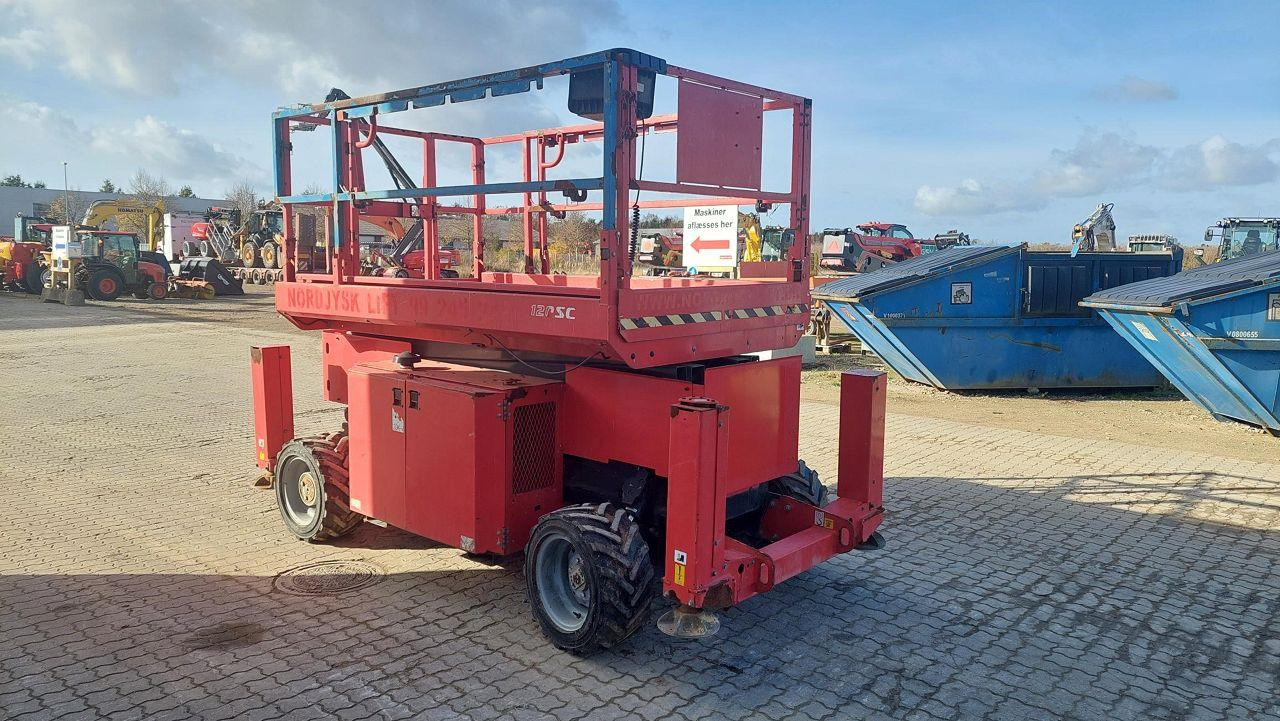 Manitou 120SC - Ножничный подъемник: фото 4 Manitou 120SC - Ножничный подъемник: фото 4