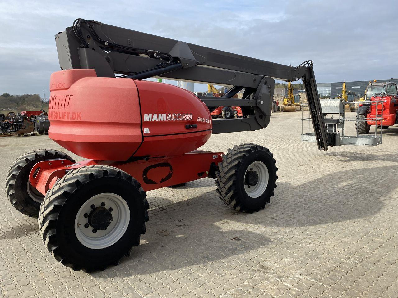 Manitou 200ATJ RC - Коленчатый подъемник: фото 4 Manitou 200ATJ RC - Коленчатый подъемник: фото 4