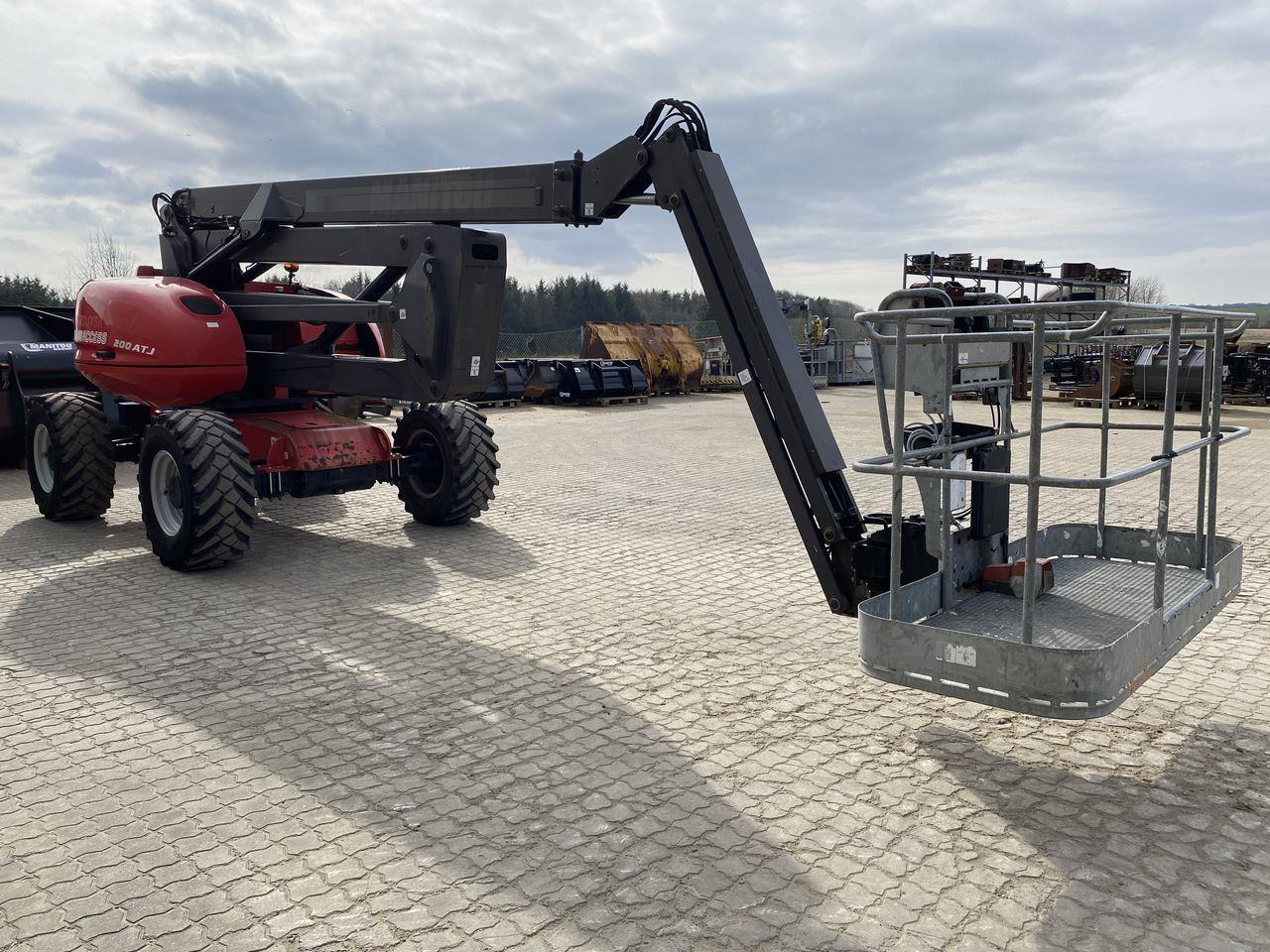 Manitou 200ATJ RC - Коленчатый подъемник: фото 5 Manitou 200ATJ RC - Коленчатый подъемник: фото 5