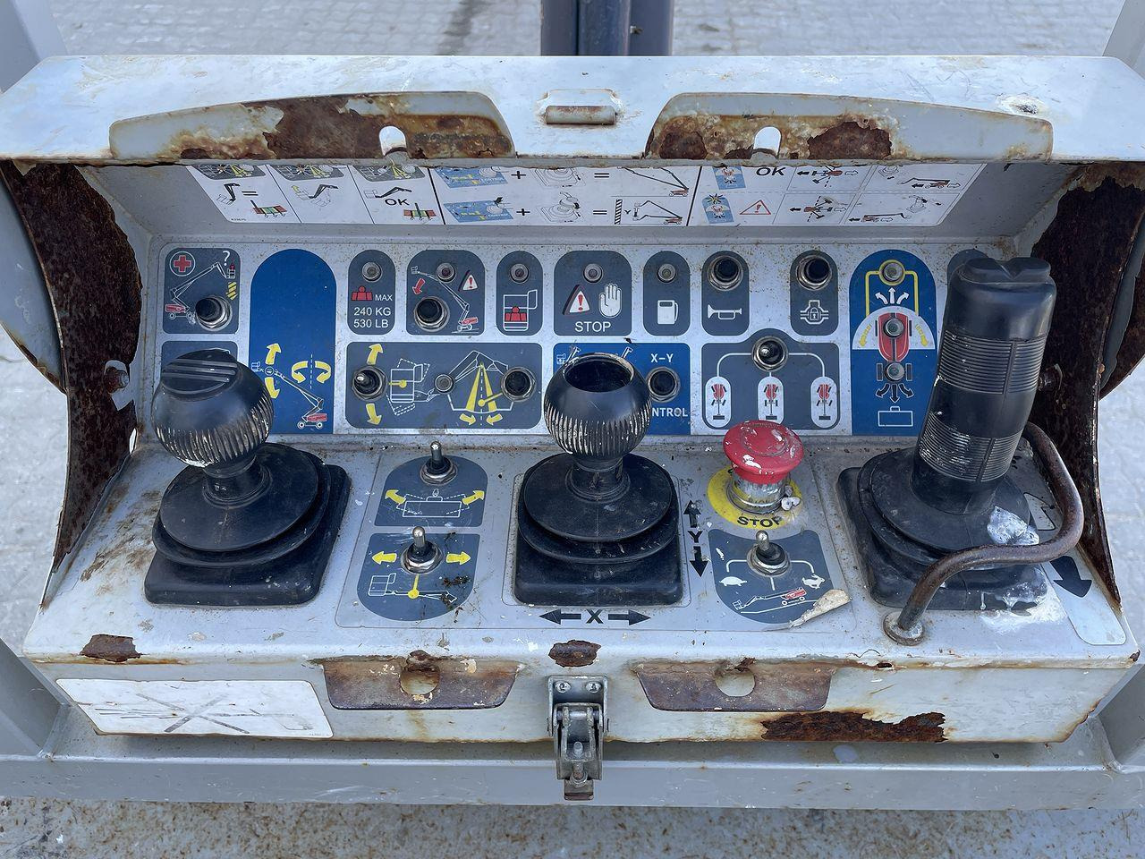 Manitou 280TJ - Телескопический подъемник: фото 3 Manitou 280TJ - Телескопический подъемник: фото 3