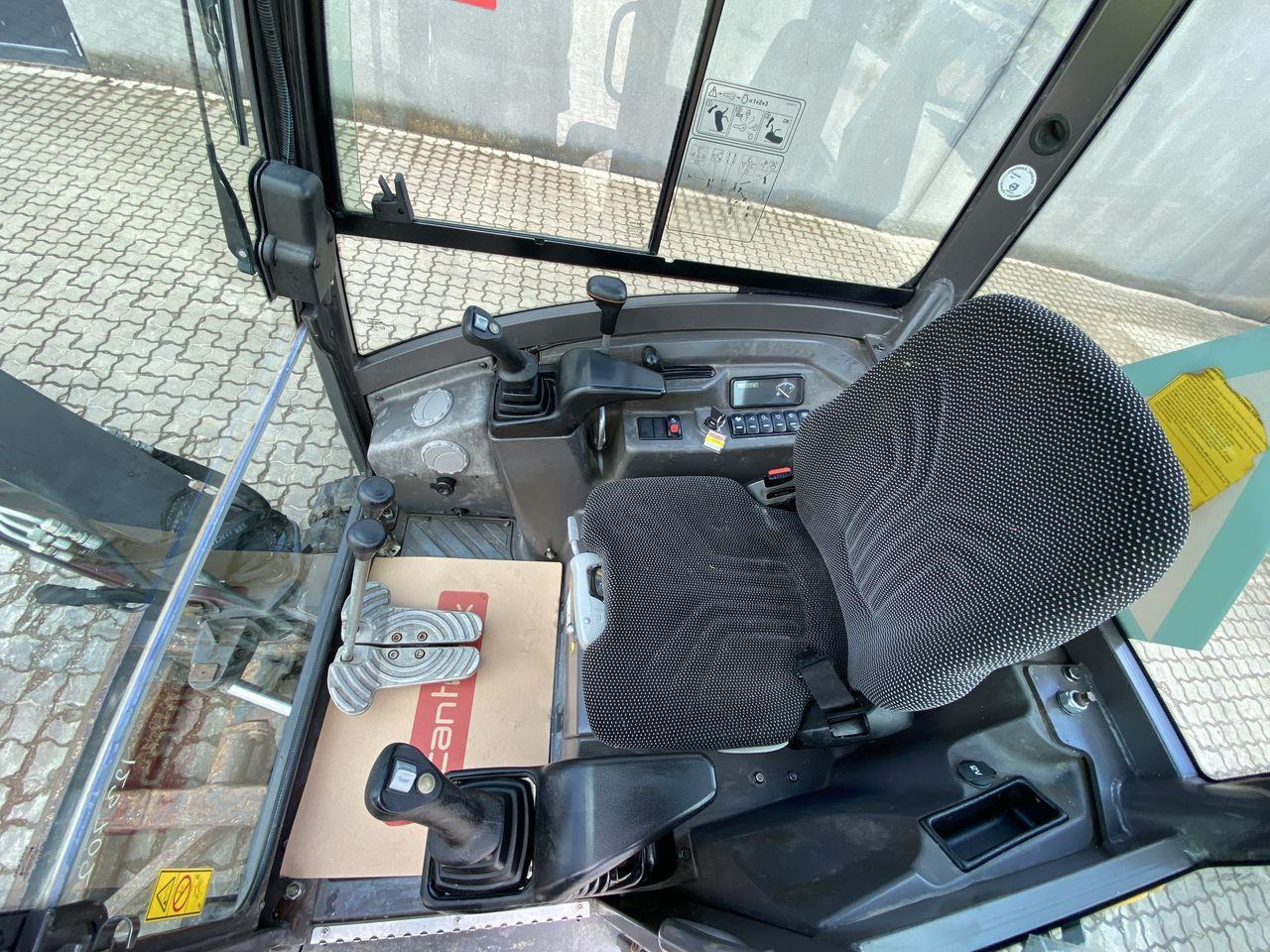 Volvo ECR25 - Мини-экскаватор: фото 3 Volvo ECR25 - Мини-экскаватор: фото 3