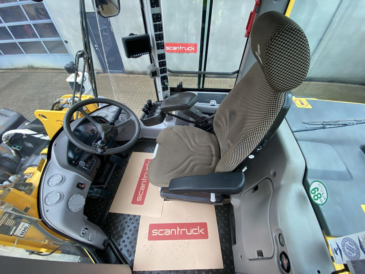 Volvo L120G - Колёсный погрузчик: фото 3 Volvo L120G - Колёсный погрузчик: фото 3