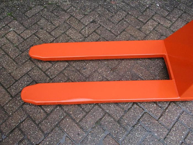 BT HL 1000 - Штабелер: фото 3 BT HL 1000 - Штабелер: фото 3