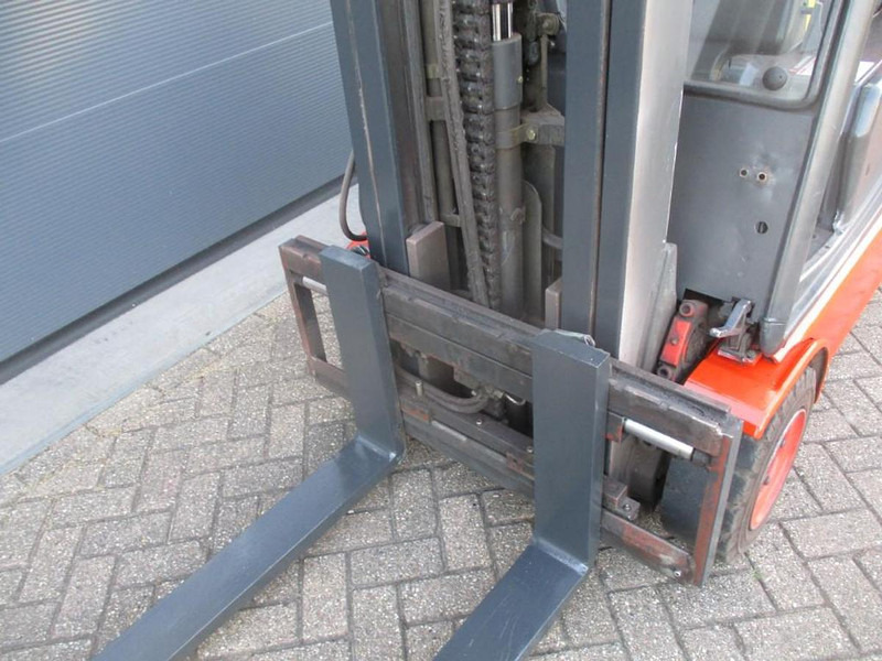 Linde E 16C - Электропогрузчик: фото 3 Linde E 16C - Электропогрузчик: фото 3
