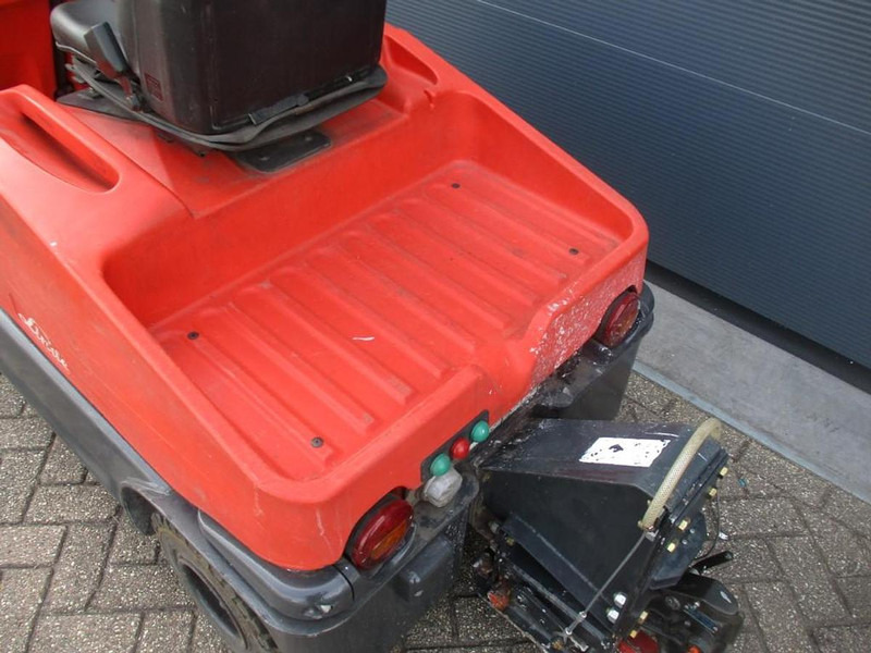 Linde P 60 - Складской тягач: фото 4 Linde P 60 - Складской тягач: фото 4