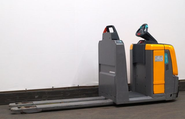 Jungheinrich ECE225 - Сборщик заказов: фото 1 Jungheinrich ECE225 - Сборщик заказов: фото 1