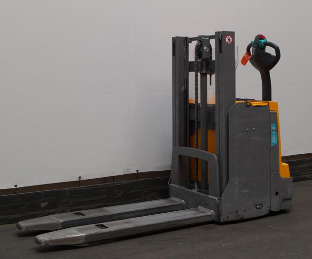 Jungheinrich EJD118 - Штабелер: фото 1 Jungheinrich EJD118 - Штабелер: фото 1