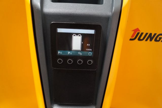 Jungheinrich EJD118 - Штабелер: фото 4 Jungheinrich EJD118 - Штабелер: фото 4