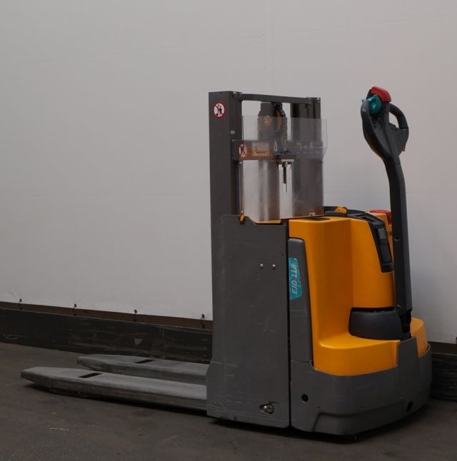 Jungheinrich EJD118 - Штабелер: фото 1 Jungheinrich EJD118 - Штабелер: фото 1