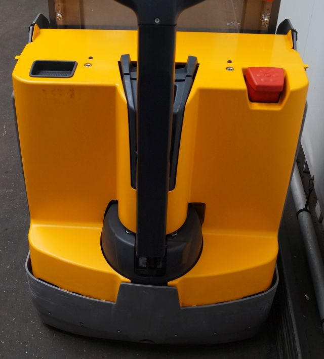 Jungheinrich EJD118 - Штабелер: фото 3 Jungheinrich EJD118 - Штабелер: фото 3