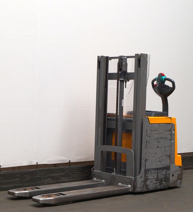 Jungheinrich EJD220 - Штабелер: фото 1 Jungheinrich EJD220 - Штабелер: фото 1