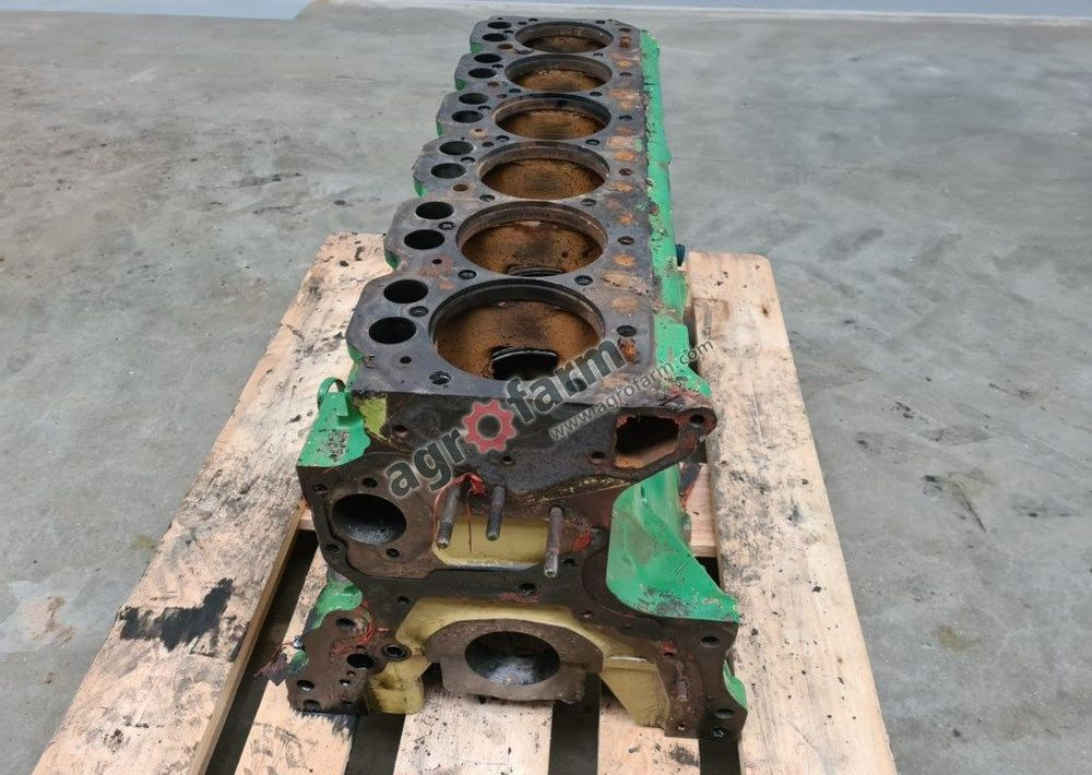 BLOK SILNIKA R72975 JOHN DEERE 4040 4240 4040S - Двигатель для Грузовиков: фото 1 BLOK SILNIKA R72975 JOHN DEERE 4040 4240 4040S - Двигатель для Грузовиков: фото 1