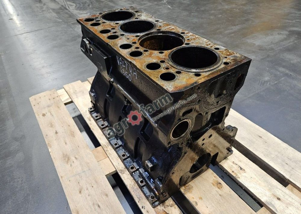 Blok silnika Valtra 6350, 6000, 6200, 6250, 6300 - Двигатель для Грузовиков: фото 1 Blok silnika Valtra 6350, 6000, 6200, 6250, 6300 - Двигатель для Грузовиков: фото 1