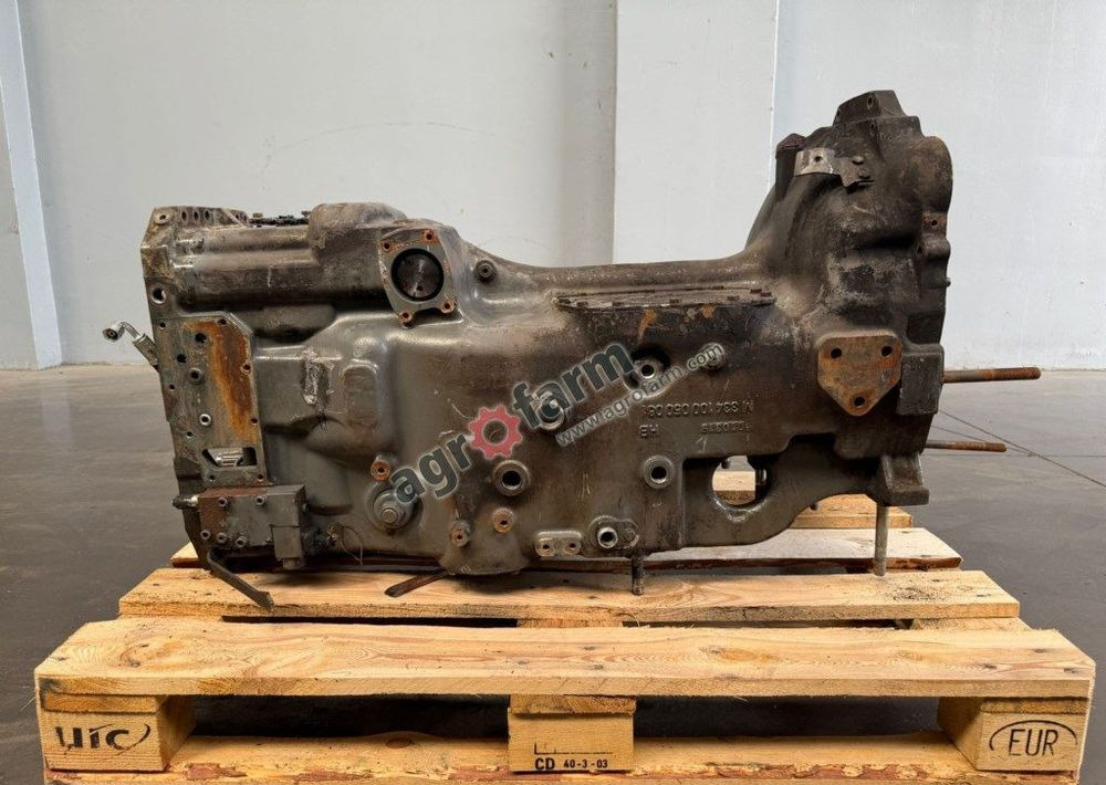 Skrzynia biegów Fendt 209 Vario S3 - Коробка передач: фото 1 Skrzynia biegów Fendt 209 Vario S3 - Коробка передач: фото 1