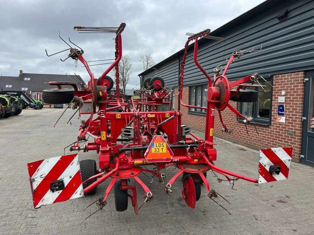 Lely Lotus 1325 - Сеноворошилка: фото 4 Lely Lotus 1325 - Сеноворошилка: фото 4
