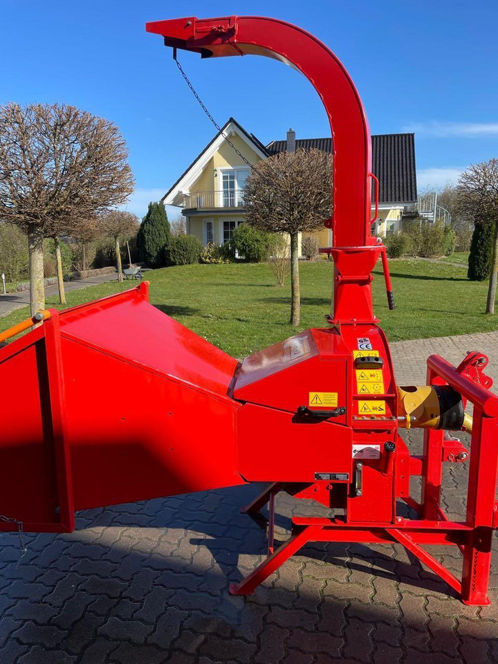 Измельчитель древесины Dücker H200: фото 1