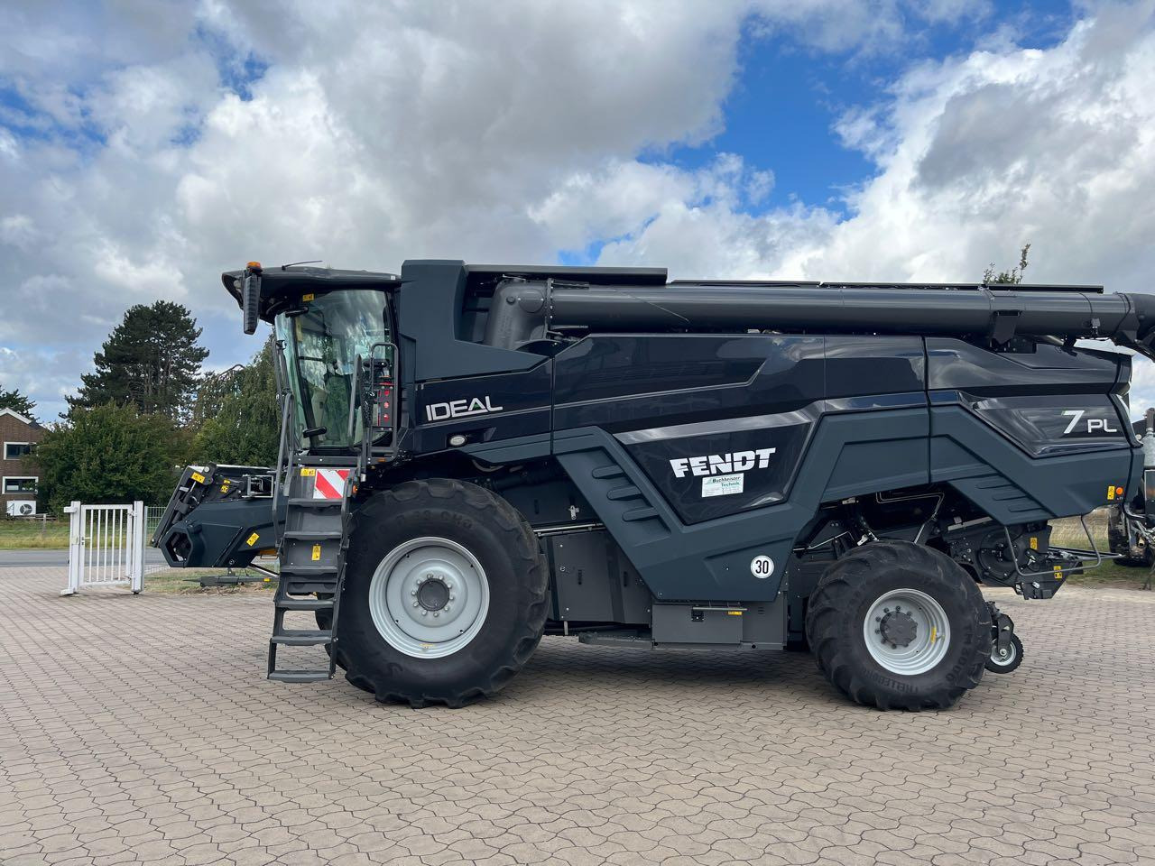 Fendt Ideal 7 ParaLevel Gen3 - Зерноуборочный комбайн: фото 1 Fendt Ideal 7 ParaLevel Gen3 - Зерноуборочный комбайн: фото 1