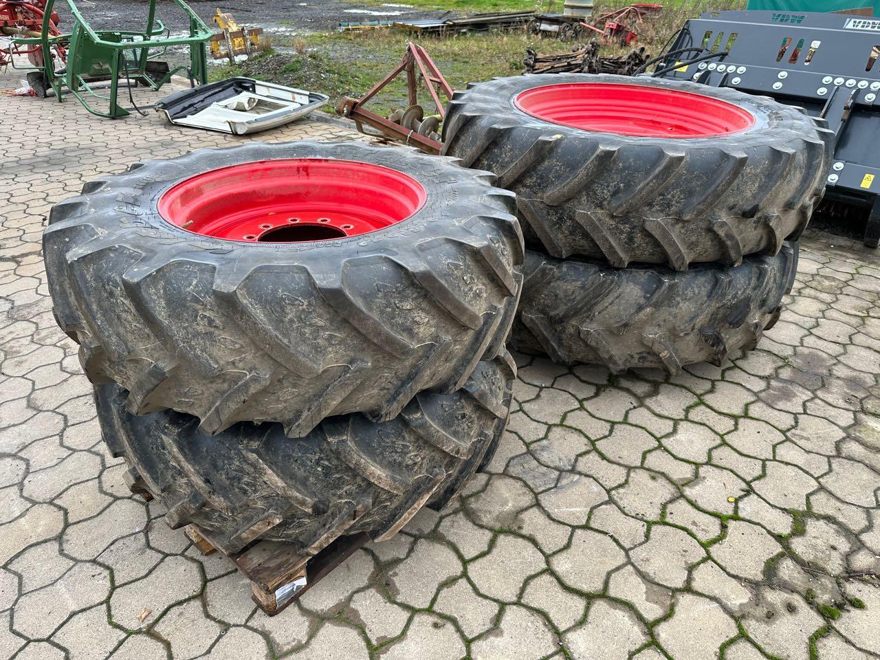 Firestone Komplettsatz 420/85 R30 + 460/85 R42 - Шина: фото 2 Firestone Komplettsatz 420/85 R30 + 460/85 R42 - Шина: фото 2