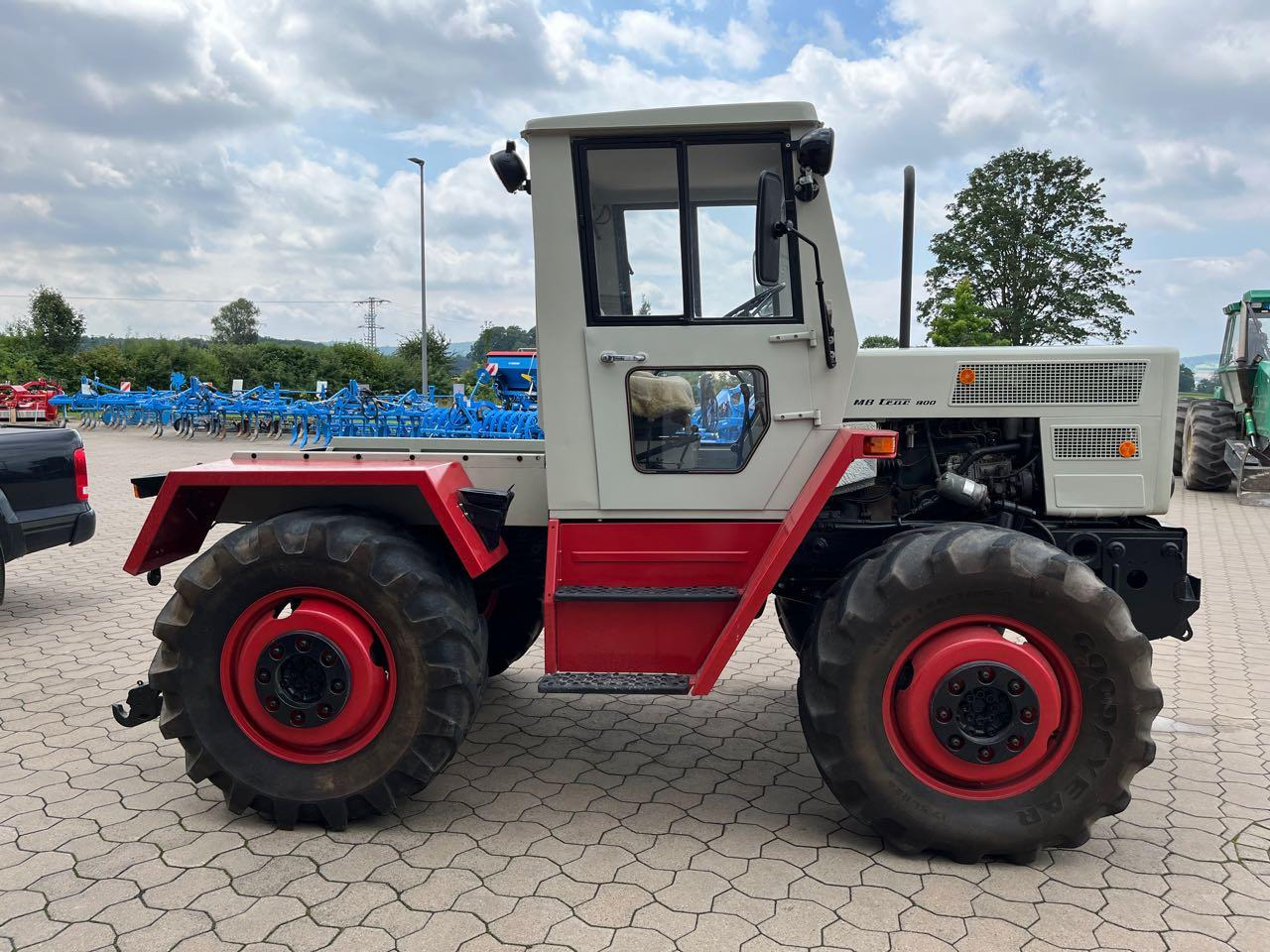 Mercedes-Benz MB trac 800 - Трактор: фото 2 Mercedes-Benz MB trac 800 - Трактор: фото 2