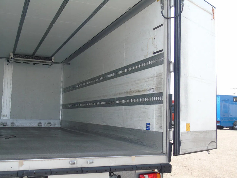 Рефрижератор DAF CF 220 + CARRIER + EURO 6 + LIFT: фото 6