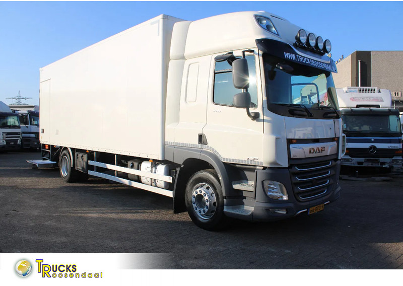 DAF CF 260 + EURO 6 + LIFT - Грузовик с закрытым кузовом: фото 1 DAF CF 260 + EURO 6 + LIFT - Грузовик с закрытым кузовом: фото 1