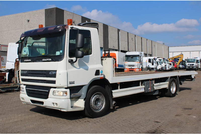DAF CF 75.310 + HYDROLIC PLATFORM + EURO 5 + REMOTE + MANUAL - Автовоз: фото 2 DAF CF 75.310 + HYDROLIC PLATFORM + EURO 5 + REMOTE + MANUAL - Автовоз: фото 2