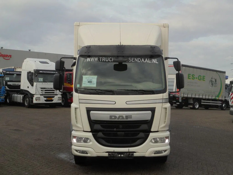 DAF LF 220 + Euro 6 + Dhollandia Lift+16 tons + Discounted from 31.950,- - Грузовик с закрытым кузовом: фото 2 DAF LF 220 + Euro 6 + Dhollandia Lift+16 tons + Discounted from 31.950,- - Грузовик с закрытым кузовом: фото 2